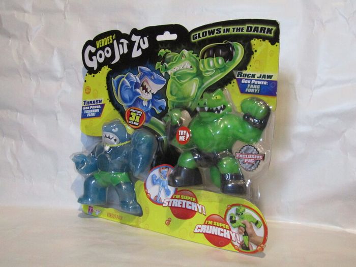 Heroes of Goo Jit Zu 2 Pack of Glow in The Dark Action Figures Battle Pack Thrash Vs Rock Figure Brand New Sealed Rare Hard To Find