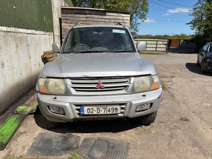 2002 Mitsubishi Pajero