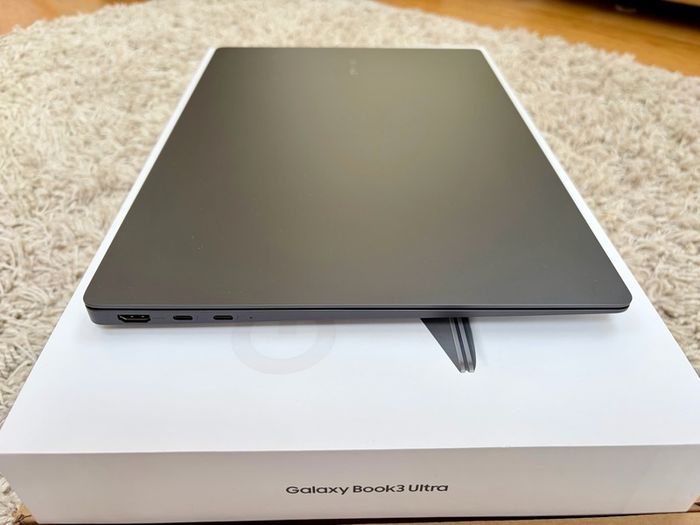 Samsung galaxy book 3 Ultra 16" 3K Oled