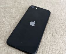 iPhone SE 2022