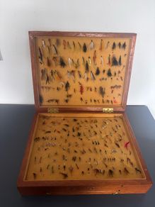 Fishing flies