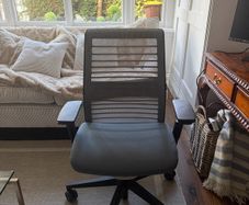 Ergonomic swivel Office chair