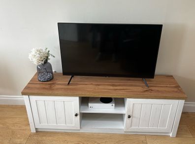 TV  Stand