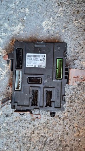 Renault BCM Body Control Module 284B12492R Clio Captur Zoe OEM