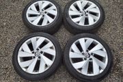 VW Golf 17"