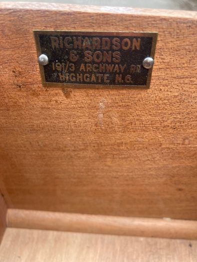 Dressing Table / Vanity Unit - Antique.