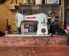 Novum Mark 3 Sewing Machine