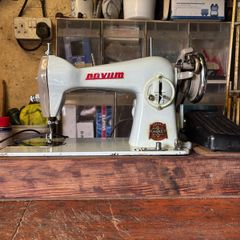 Novum Mark 3 Sewing Machine
