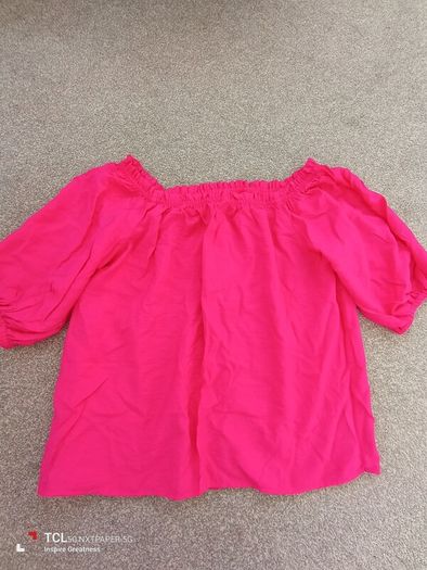 women's summer top. Size14