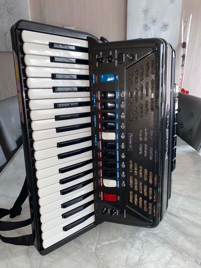 Roland FR3S Excellent Condition