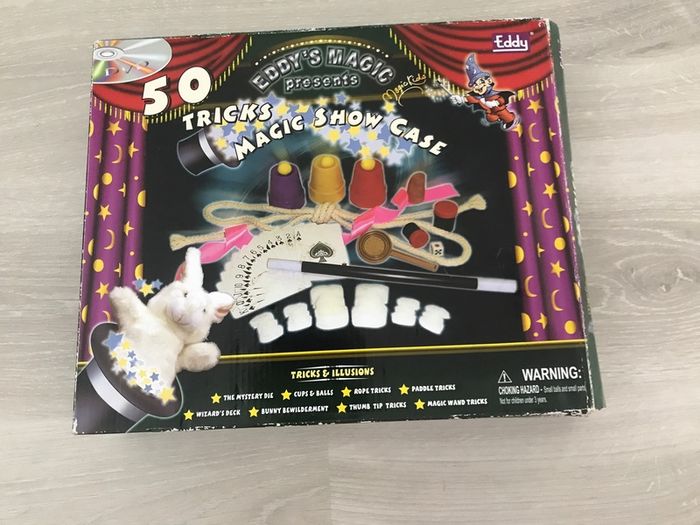 Magic Show Case