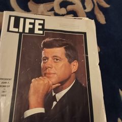 Vintage Life magazine