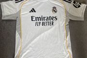 Real Madrid Jersey Size M