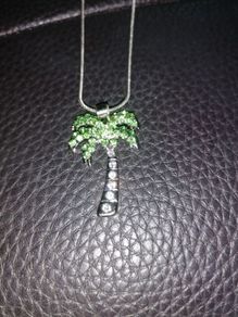lovely palm tree necklace