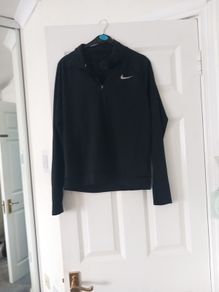 nike top