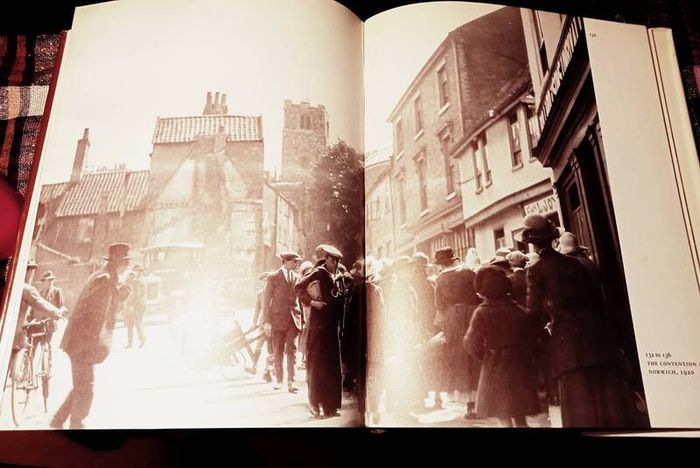 1978. Colin Gordon.A Richer Dust Echoes From A Edwardian Album.