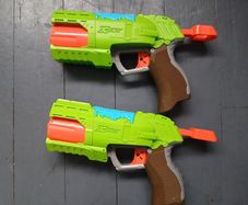 Nerf guns X shot