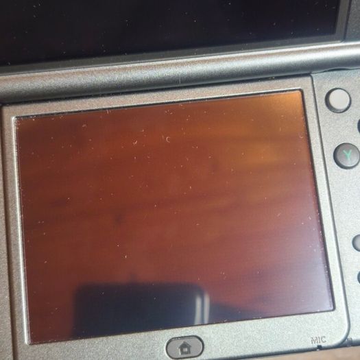 New Nintendo 3ds xl 128gb sd card hshop 1000s games for free VGC