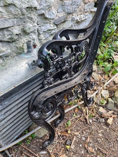 Vintage Bench ends