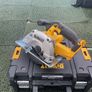Dewalt saw Image 2