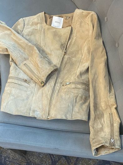Ladies clothing