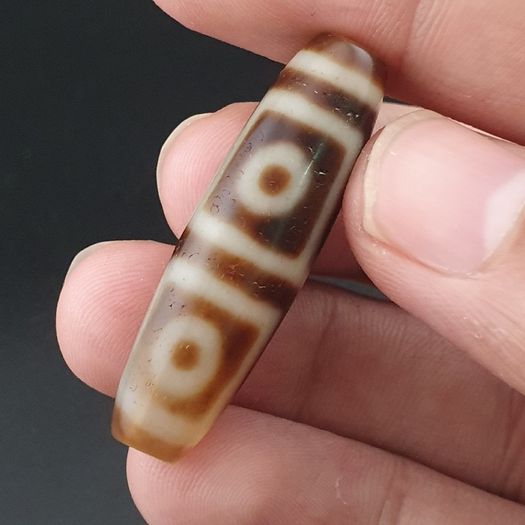 Antique Himalayan 4 Eyes Tibetan Agate Dzi Bead Amulet