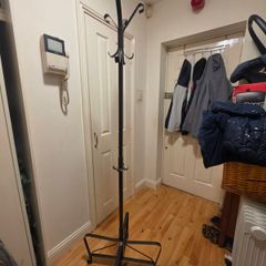 clothes hanger