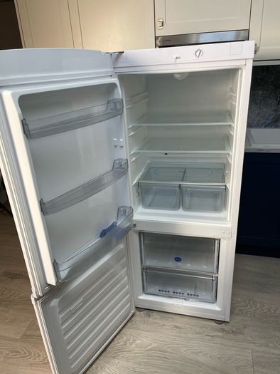 Whirpool fridge freezer