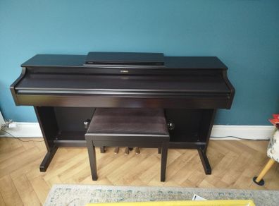 Yamaha Piano