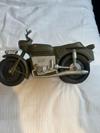 Action man side car bike