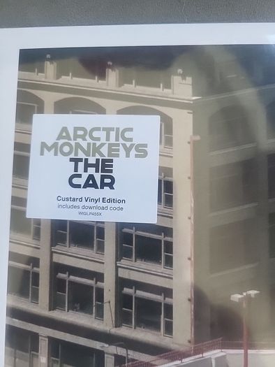 Arctic monkeys the car custard yellow vinyl and booklet
