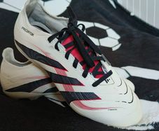 Predator League Fold-Over Tongue Firm/Multi-Ground Boots size 6