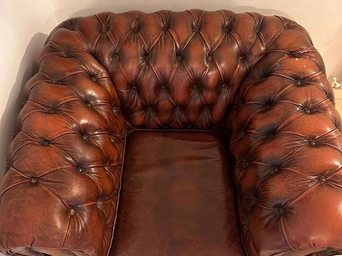 2 Chesterfield Armchairs