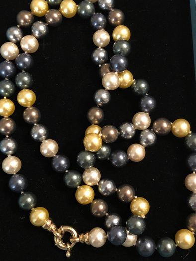 pearl necklace