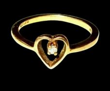 Vintage 9ct Hallmarked Diamond Suspension Ring