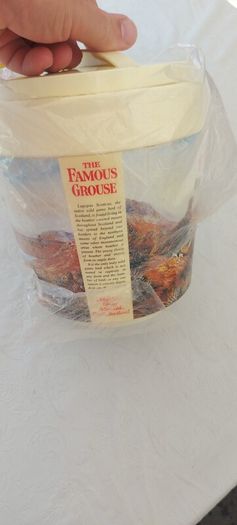vintage 70s 80s ,new old stock Famous Grouse  ice bucket with lid,,,sold as is.