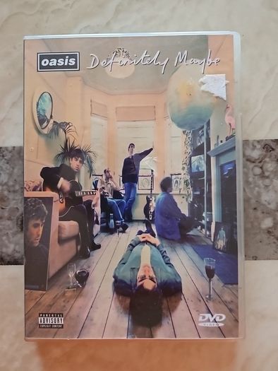 Oasis DVD - Definitely Maybe