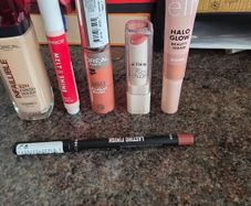 Make up bundle - infallible foundation, blush, rimmel, elf, kind