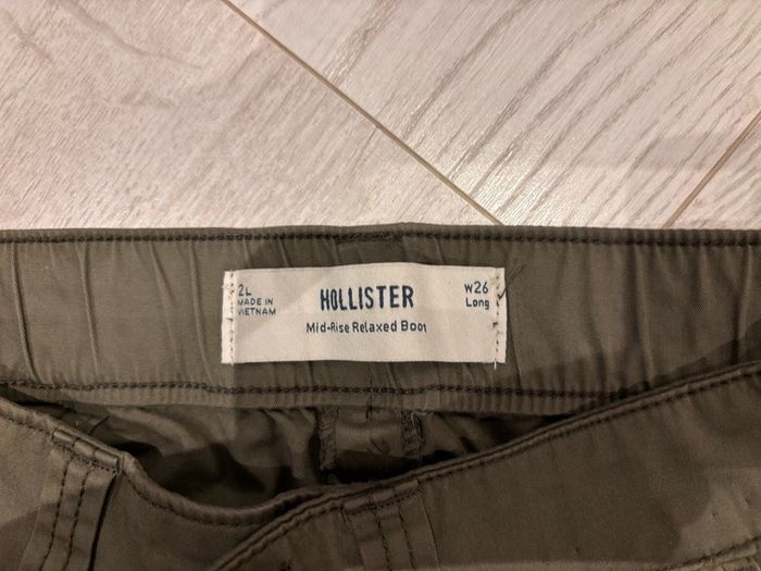 Hollister Cargo Trousers (khaki green)