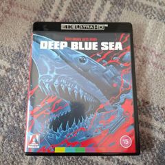 deep blue sea 4k