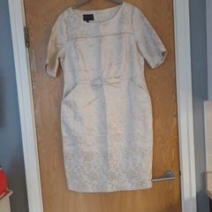 Daisy May Dress.  S.16.  New.