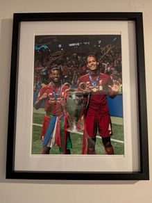 VVD & Gini duo signed Liverpool FC photo