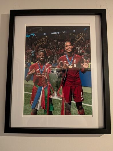 VVD & Gini duo signed Liverpool FC photo