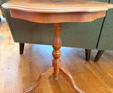 Italian Style Marquetry Pedestal Side Table