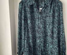 Print shirt blouse blue size 18 - New with tags