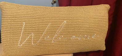 "Welcome" cushion