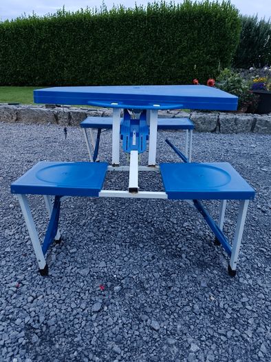 Foldable camping table and chairs