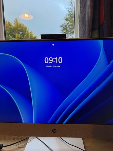 HP Pavilion 27" All-in-One PC, Intel i7 12th Gen, 16GB RAM, 1TB SSD
