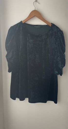 New - Velvet Ladies top forest green size 18