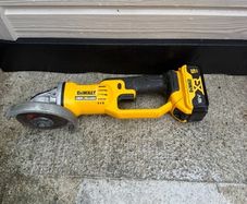 DeWalt 18V XR Cordless Angle Grinder 150